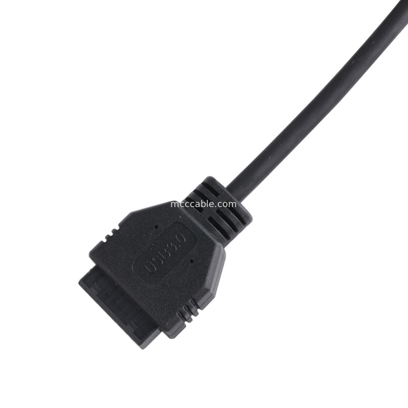 20P Kadın USB 3.0 Tip-C'den IDC Adaptör Kablosu İç Direniş Siyah PVC Tel OEM ODM