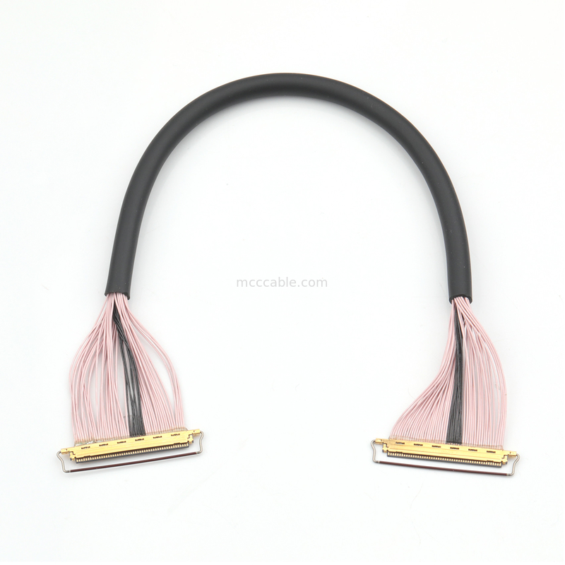 Yüksek Hızlı Veri İletişiminde 50 Pinlik Mikro-Koaxial Kablo, 0.4mm Pitch, Kalkanlı