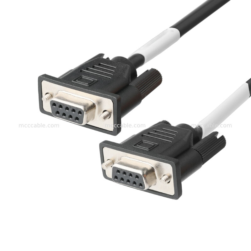 D-SUB-9Pin Erkek SOLDER TYPE D-SUB-9Pin Kadın konektörüne nikel kaplı beyaz kauçuk çekirdeği OEM/ODM