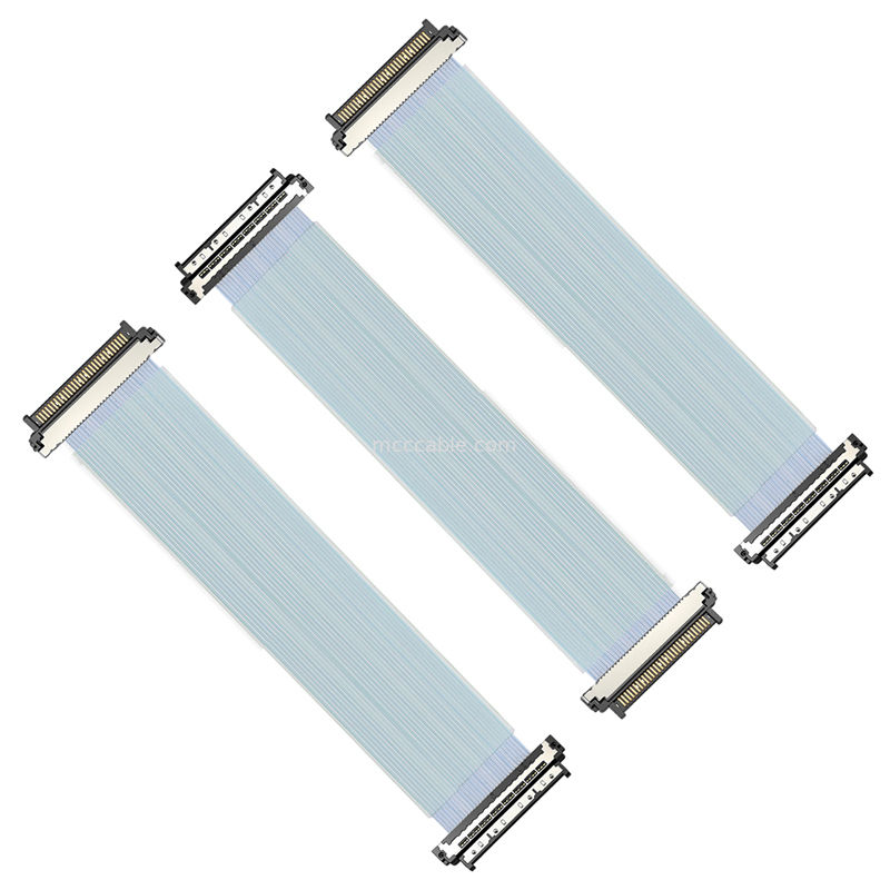 0.4mm USL20-30SS-030CH Mikro Koaksiyel Kablo, Katlanabilir Akıllı Telefon Ekranları İçin Mikro Eğime Yeteneğine Sahip